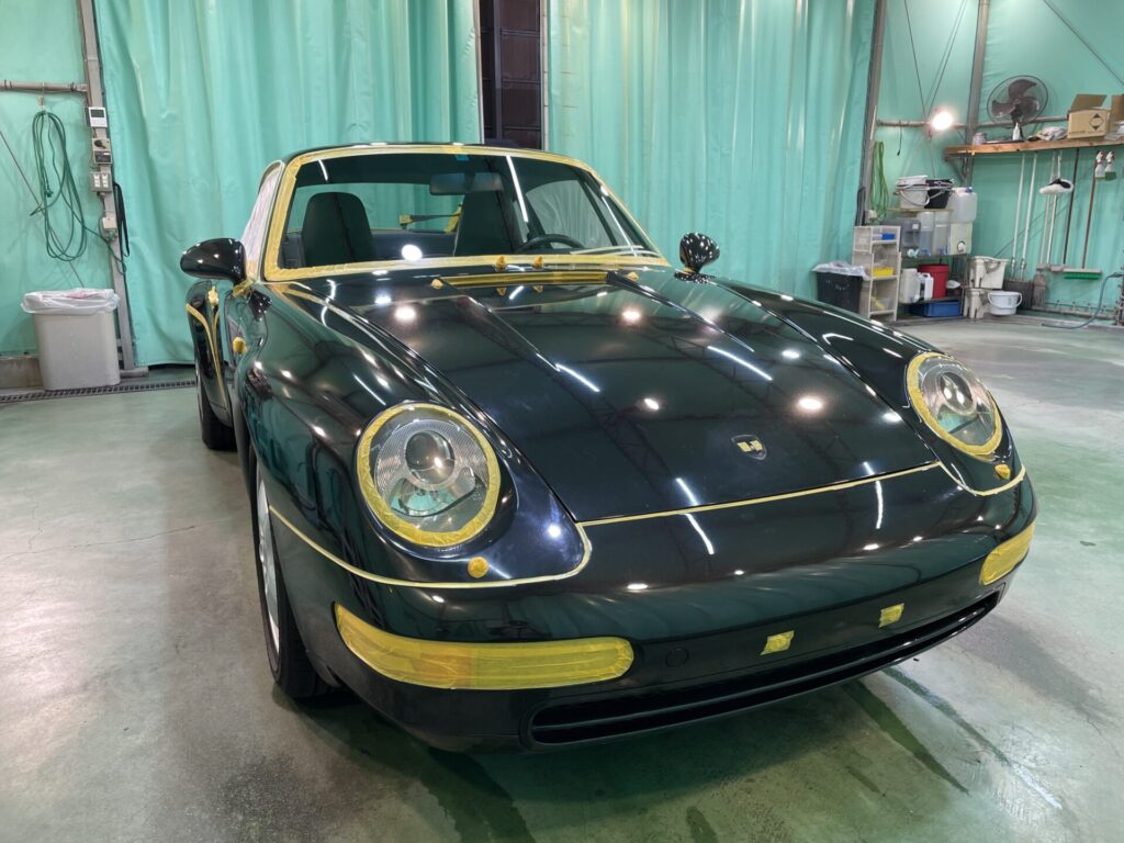 ポルシェ・９１１にガラスコーティング施工致しました。