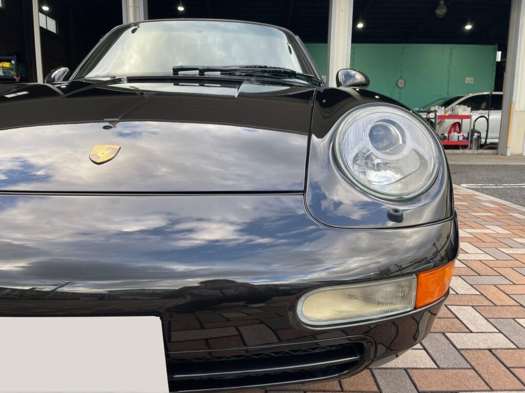 ポルシェ・９１１にガラスコーティング施工致しました。