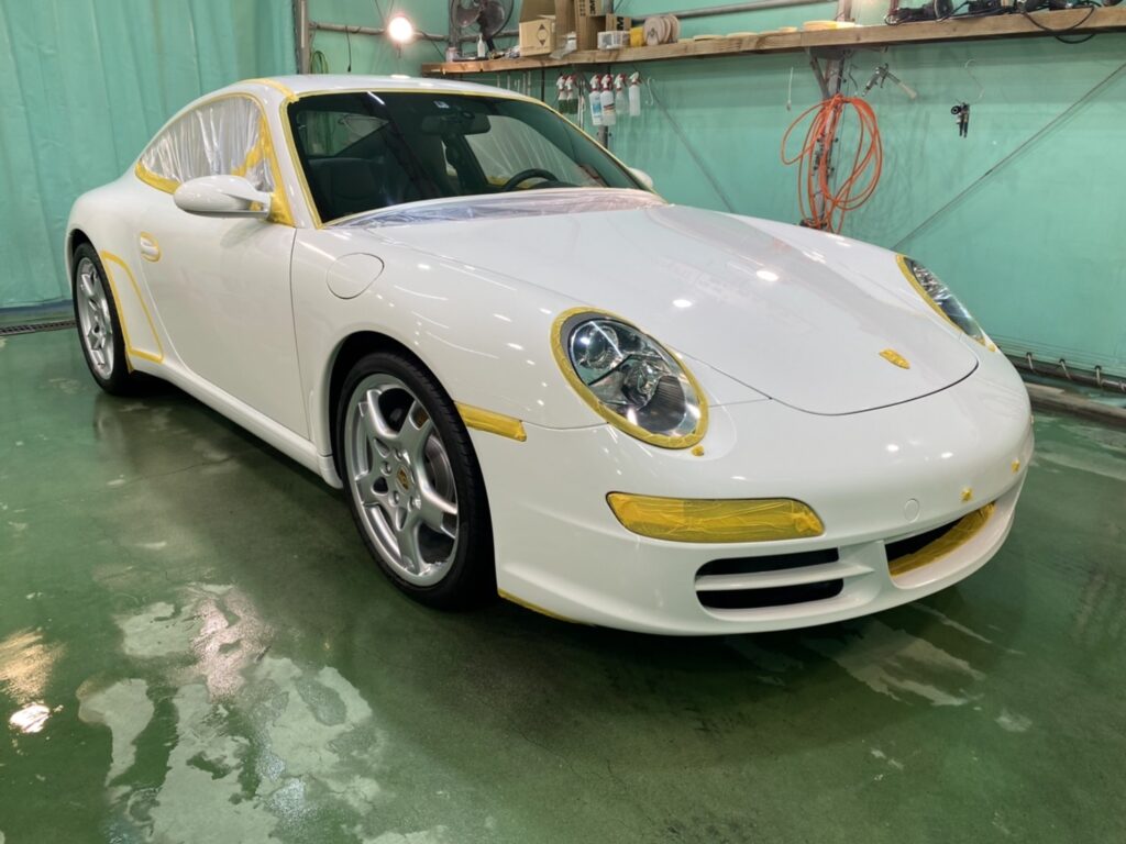 神戸・大阪ガラスコーティング専門店エスプリジャパン　PORSCHE９１１にガラスコーティング施工致しました。