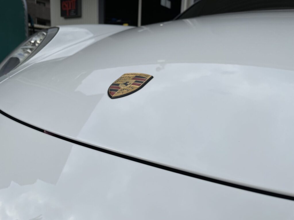 神戸・大阪ガラスコーティング専門店エスプリジャパン　PORSCHE９１１にガラスコーティング施工致しました。