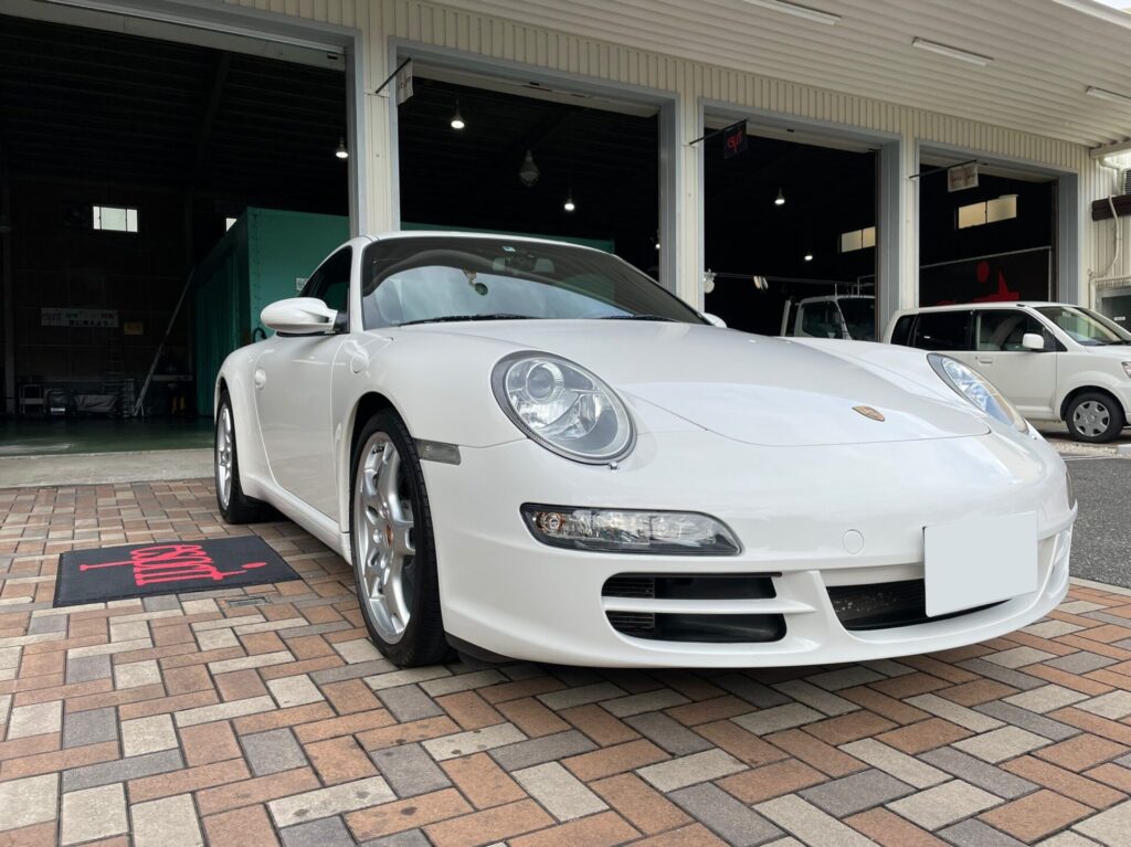 神戸・大阪ガラスコーティング専門店エスプリジャパン　PORSCHE９１１にガラスコーティング施工致しました。