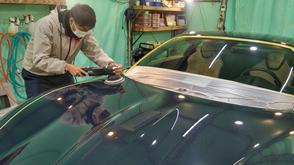 神戸・大阪ガラスコーティング専門店エスプリジャパン　Ferrari・Romaにガラスコーティング施工致しました。