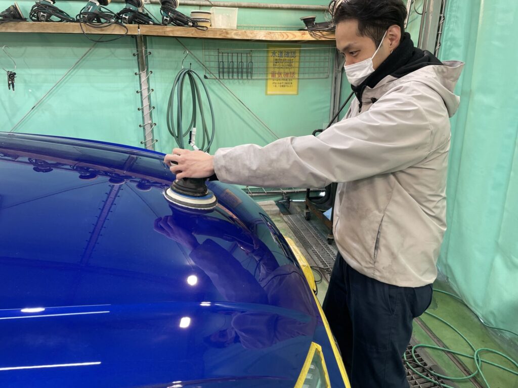 神戸・大阪ガラスコーティング専門店エスプリジャパンアウディ・Q5にガラスコーティング施工致しました。
