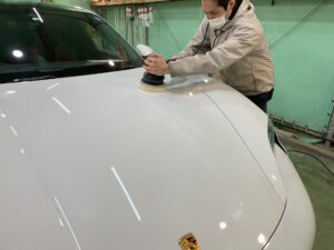 神戸・大阪ガラスコーティング専門店エスプリジャパン　PORSCHE・Taycanにガラスコーティング施工致しました。