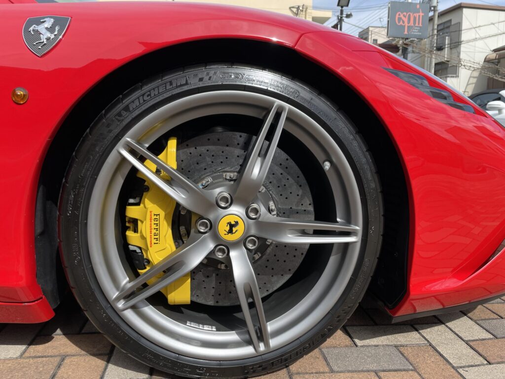 神戸・大阪ガラスコーティング専門店エスプリジャパン　Ferrari・４５８SPECIAREにガラスコーティング施工致しました。