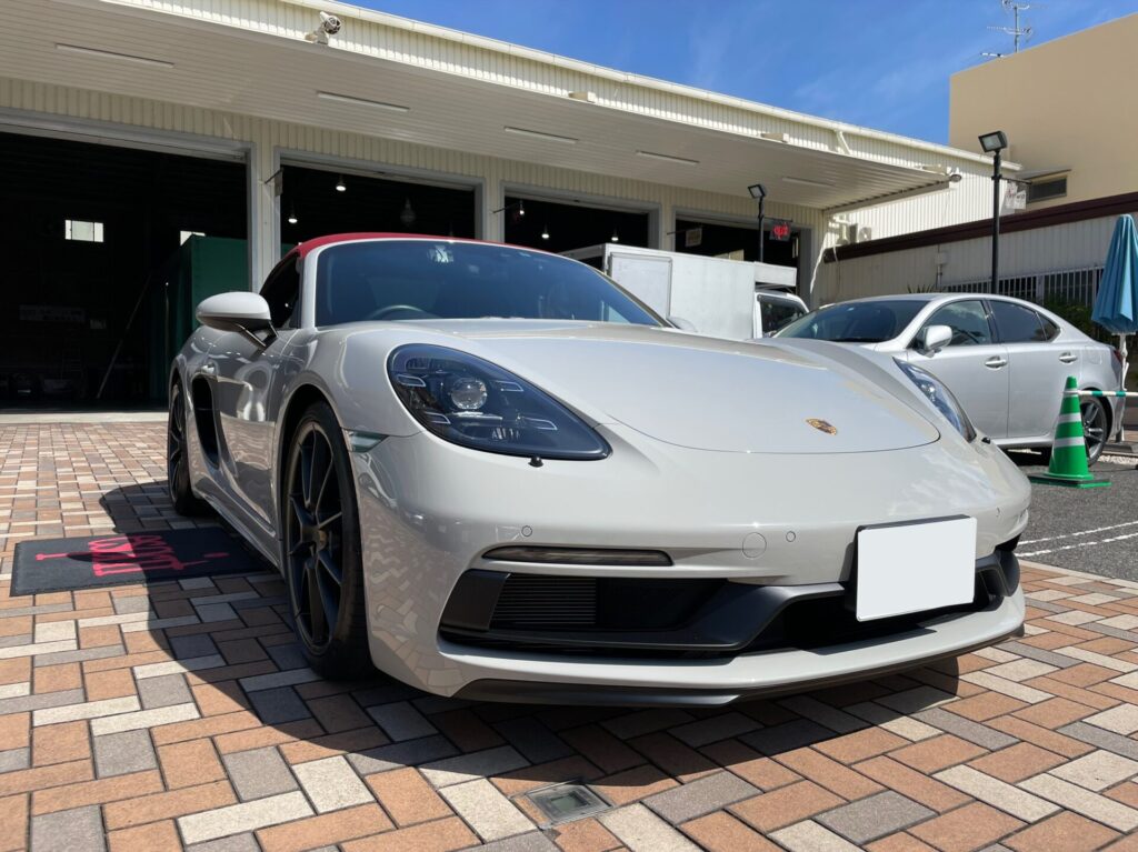 神戸・大阪ガラスコーティング専門店エスプリジャパン　PORSCHE・７１８ボクスターにガラスコーティング施工致しました。