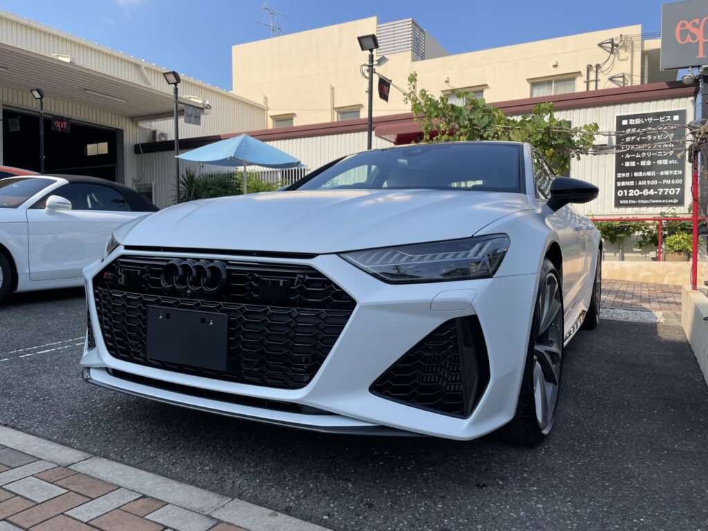 神戸・大阪ガラスコーティング専門店エスプリジャパンAudi・RS7にマット塗装専用ガラスコーティング施工致しました。