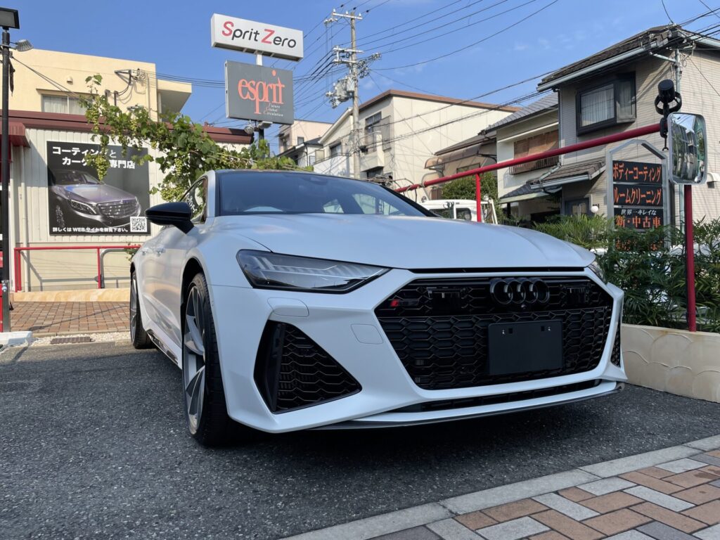 神戸・大阪ガラスコーティング専門店エスプリジャパンAudi・RS7にマット塗装専用ガラスコーティング施工致しました。