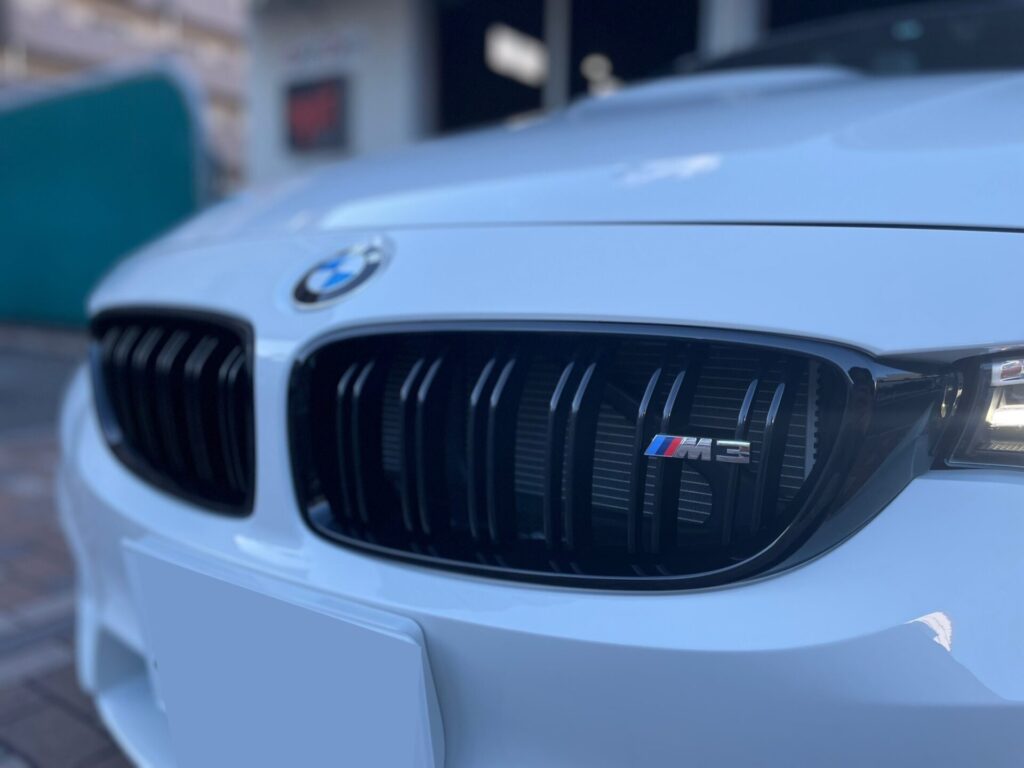 神戸・大阪ガラスコーティング専門店エスプリジャBMWM3にガラスコーティング施工致しました。