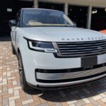 神戸・大阪ガラスコーティング専門店エスプリジャパンレンジローバーにコーティング施工致しました。