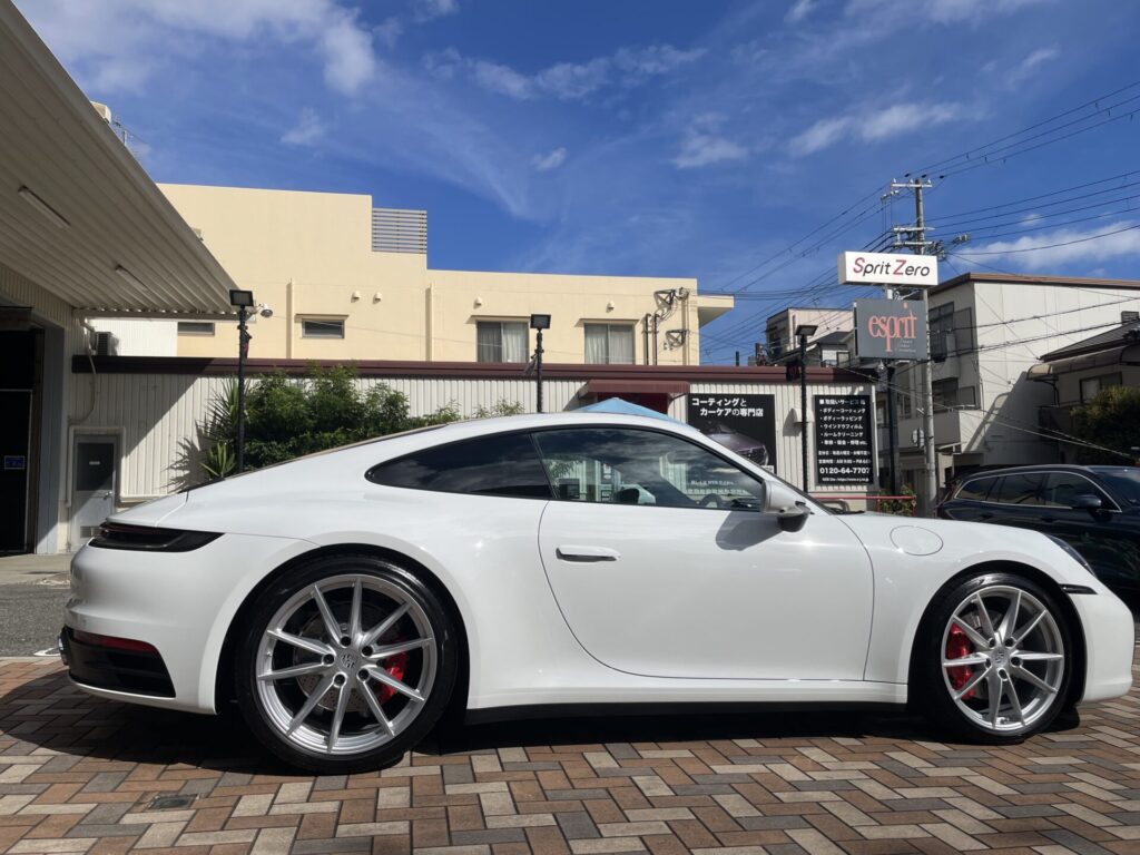 神戸・大阪ガラスコーティング専門店スプリットゼロ・エスプリジャパンポルシェ９１１にコーティング施工致しました。